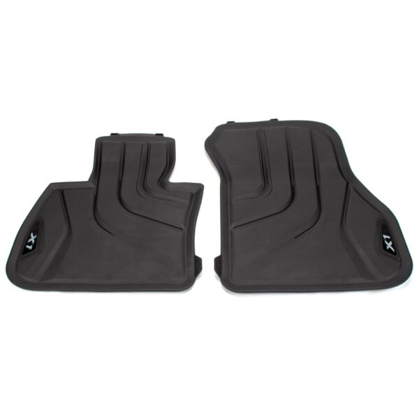 Tapetes BMW em borracha em preto para a zona dos pés dianteira